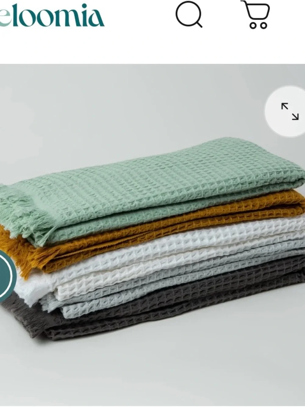 Waffle-Texture Bath Towel in White - Soft, Breathable 100 % Cotton